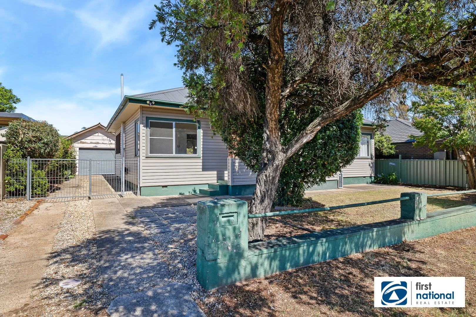10 Melrose Street, Tamworth NSW 2340