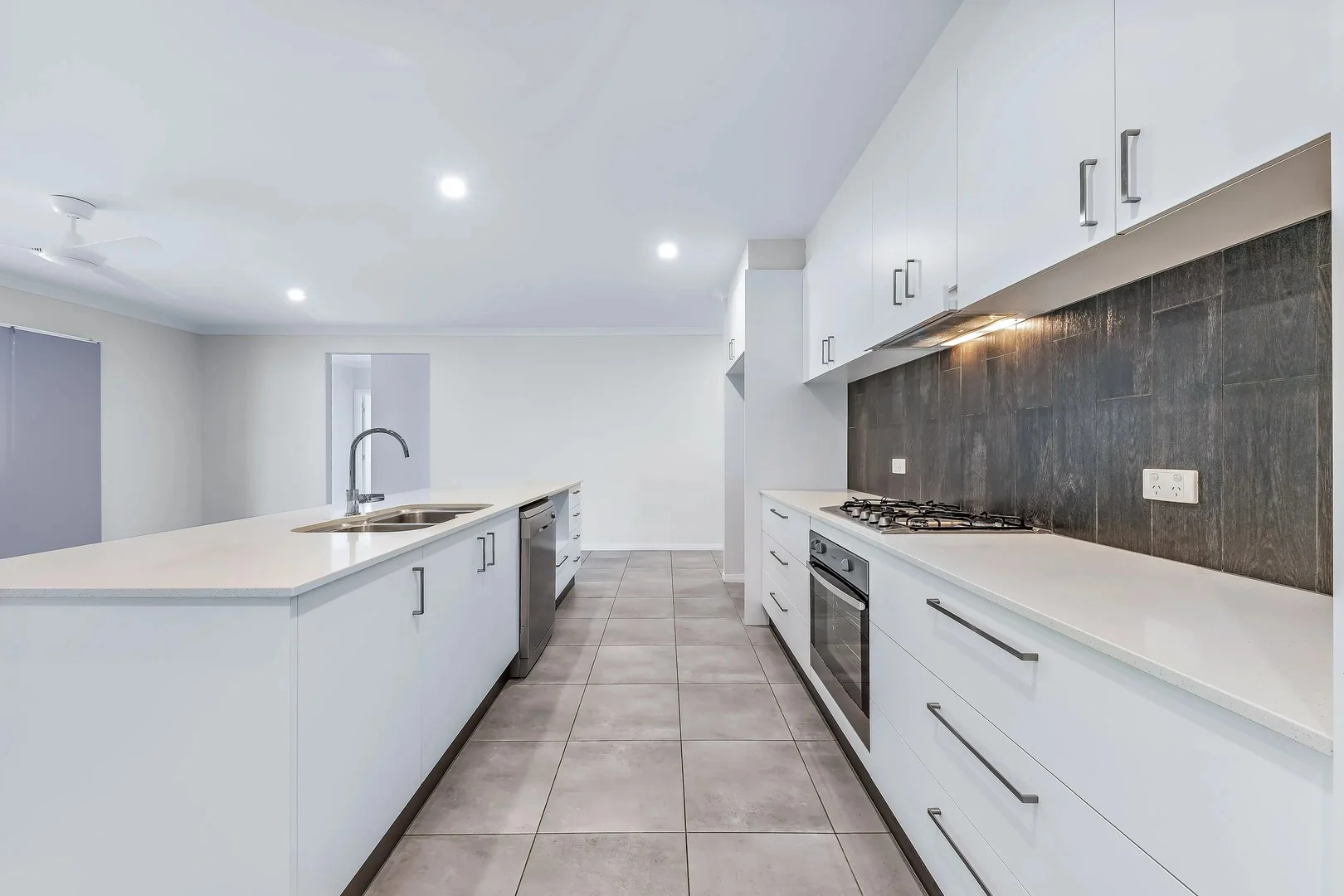 62 Parker Road, Cannonvale QLD 4802