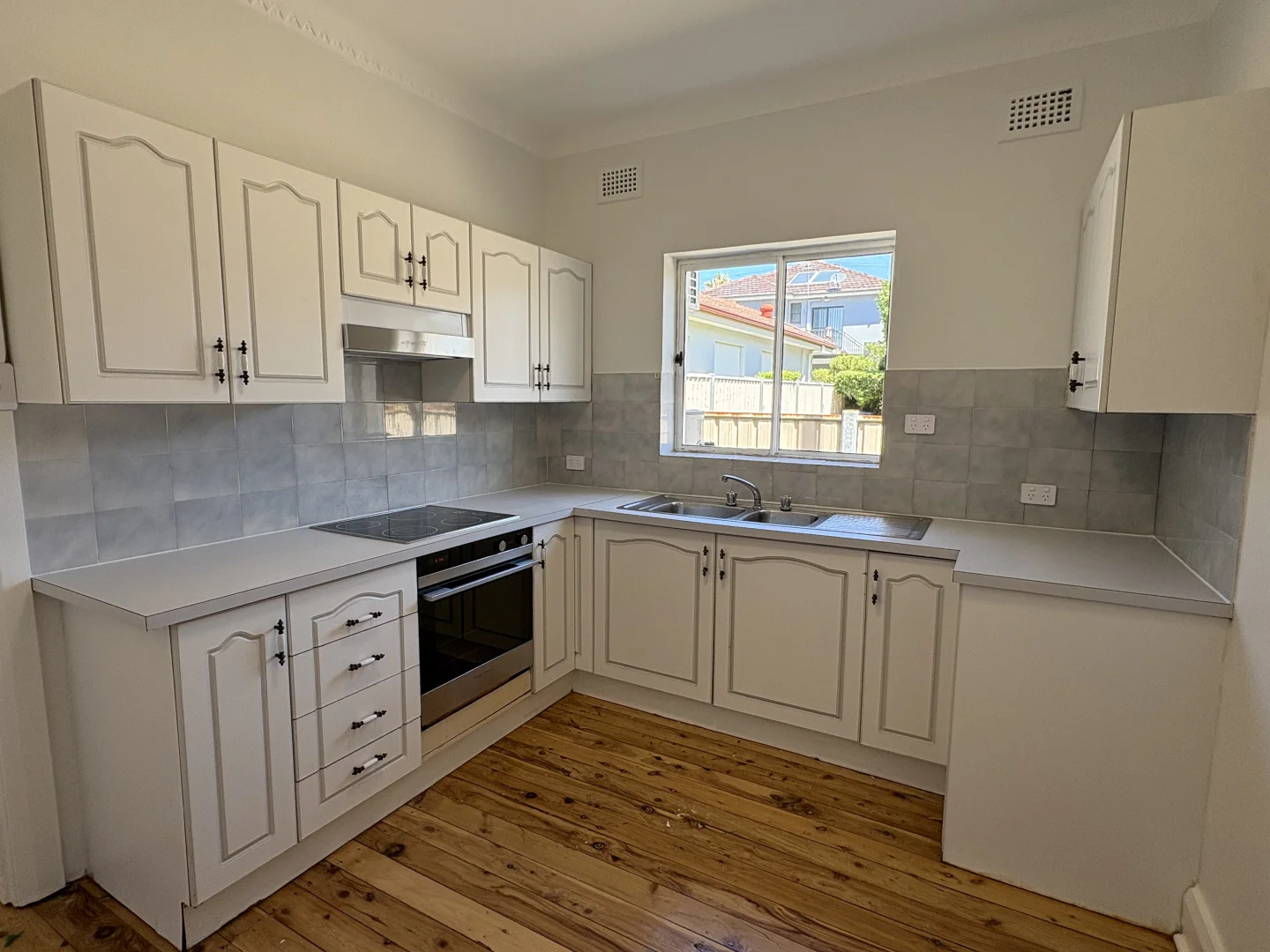 Additional image 2 of 1/9 Chuter Avenue, Monterey NSW 2217