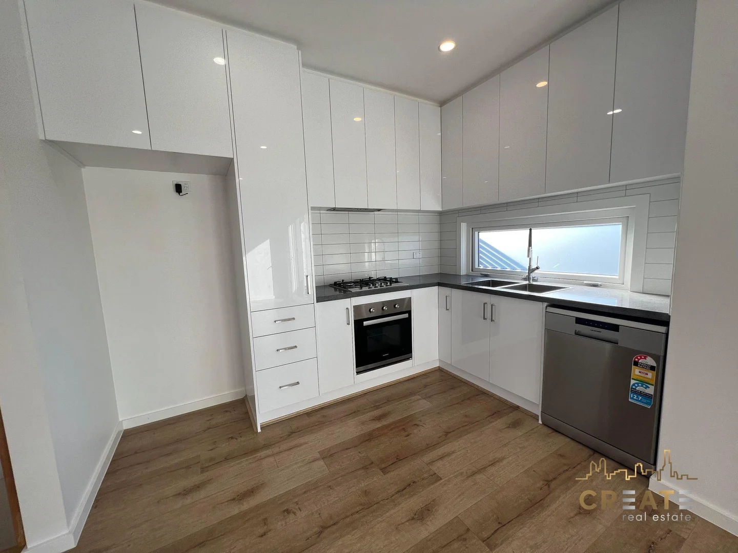 Additional image 2 of 2/37 Pennell Avenue, St Albans VIC 3021