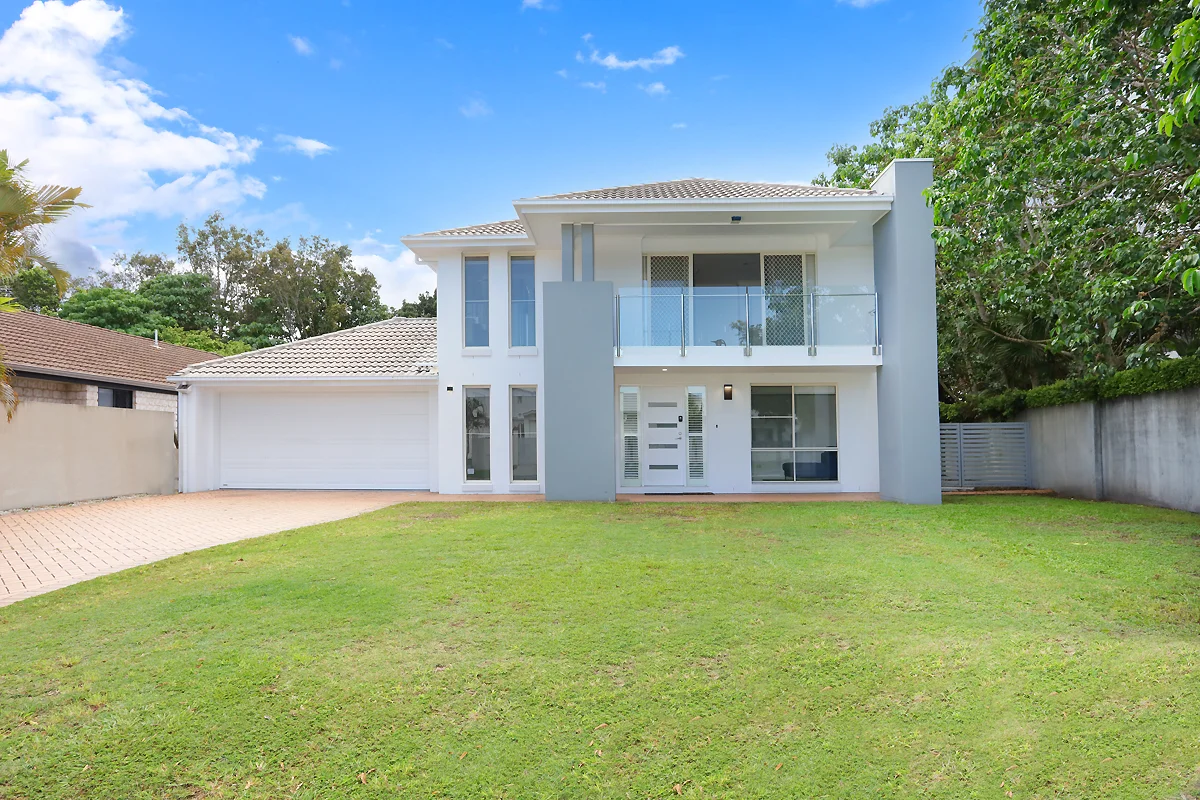 33 East Quay Drive, Biggera Waters QLD 4216