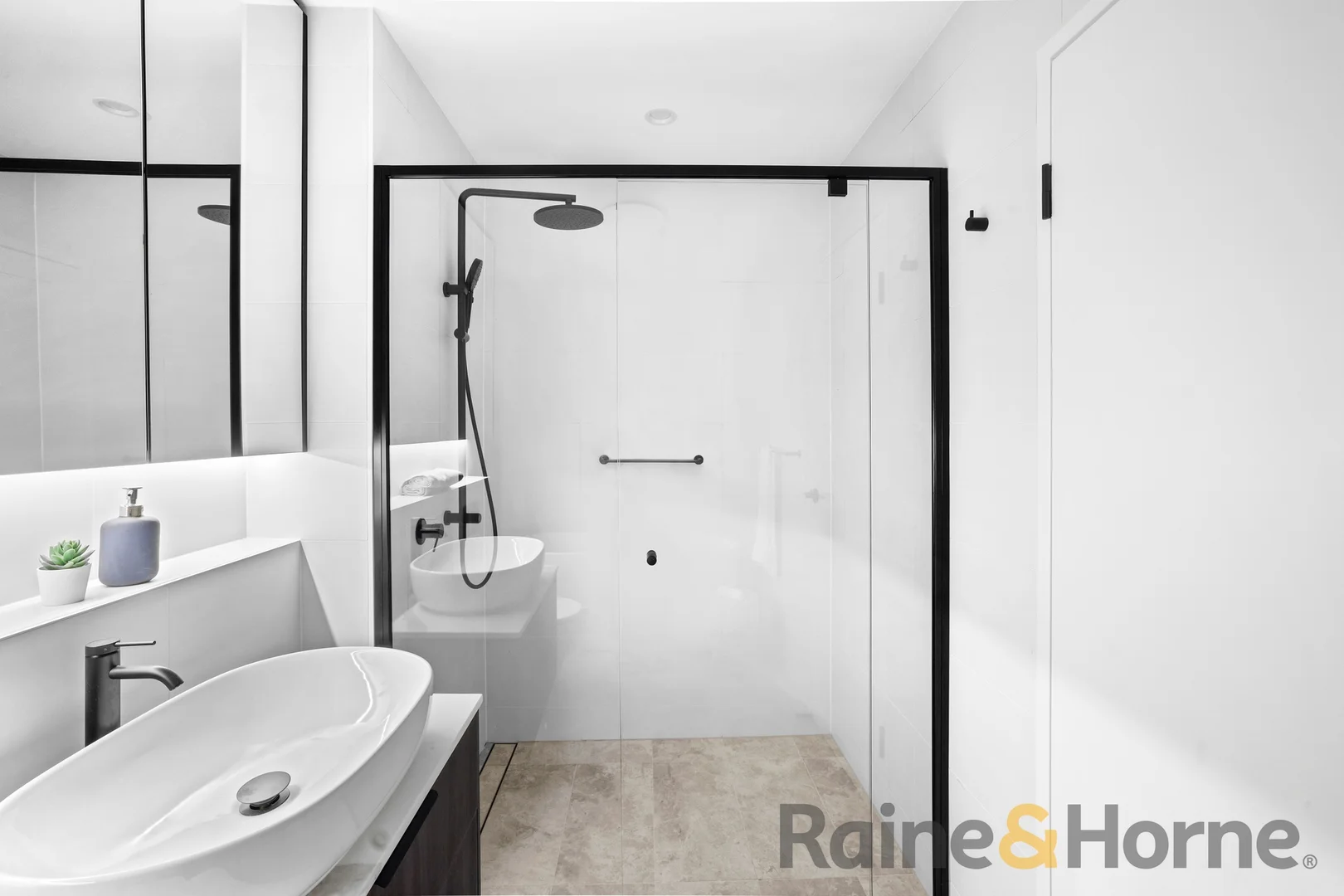 Additional image 4 of 103/557-563 Kingsway, Miranda NSW 2228