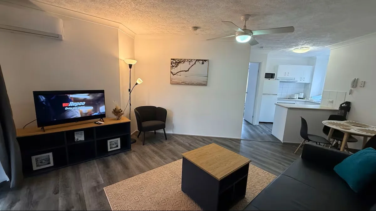 Additional image 3 of 4/48-54 Stanhill Drive, Surfers Paradise QLD 4217