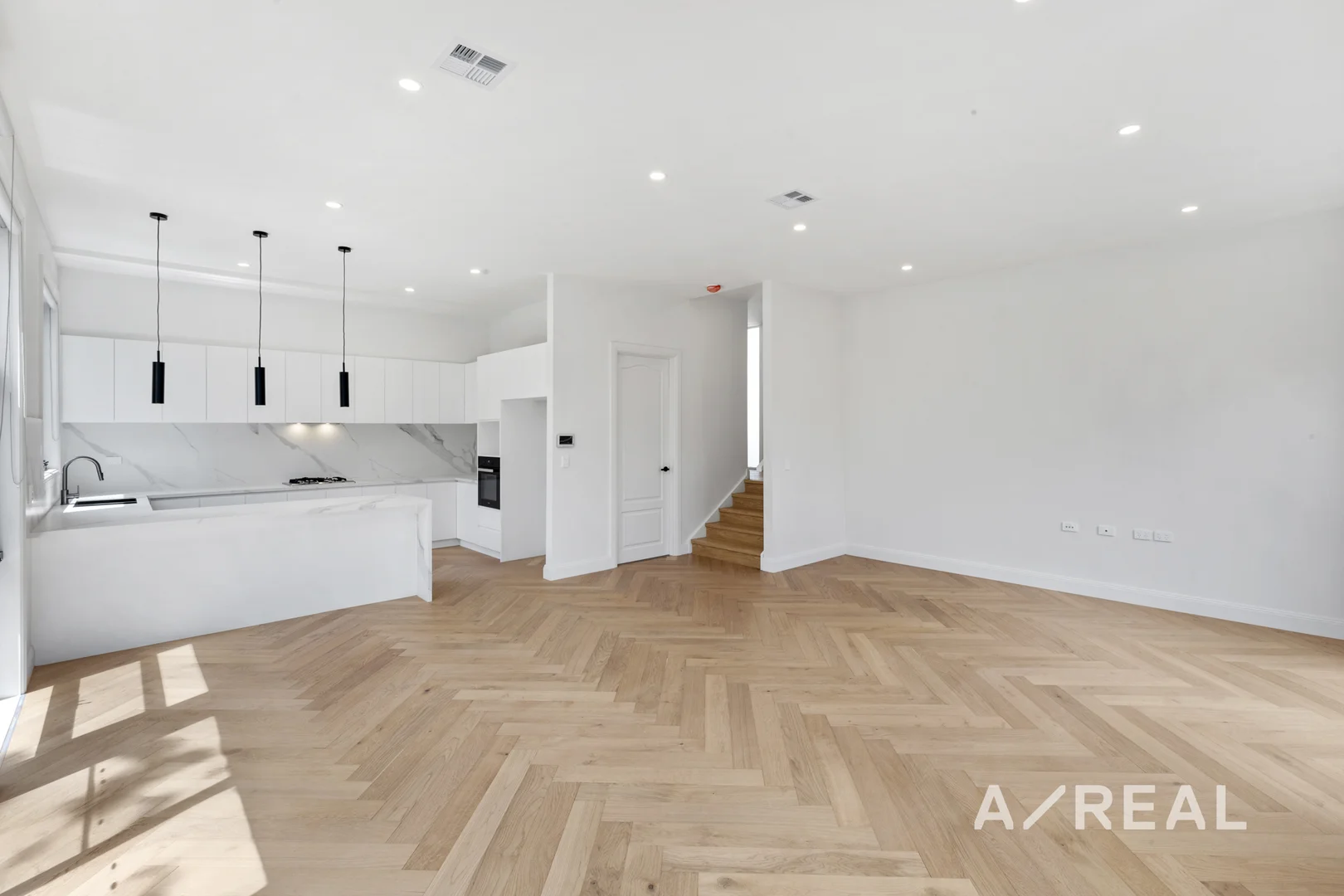 Additional image 2 of 2/30 Wadham Parade, Mount Waverley VIC 3149
