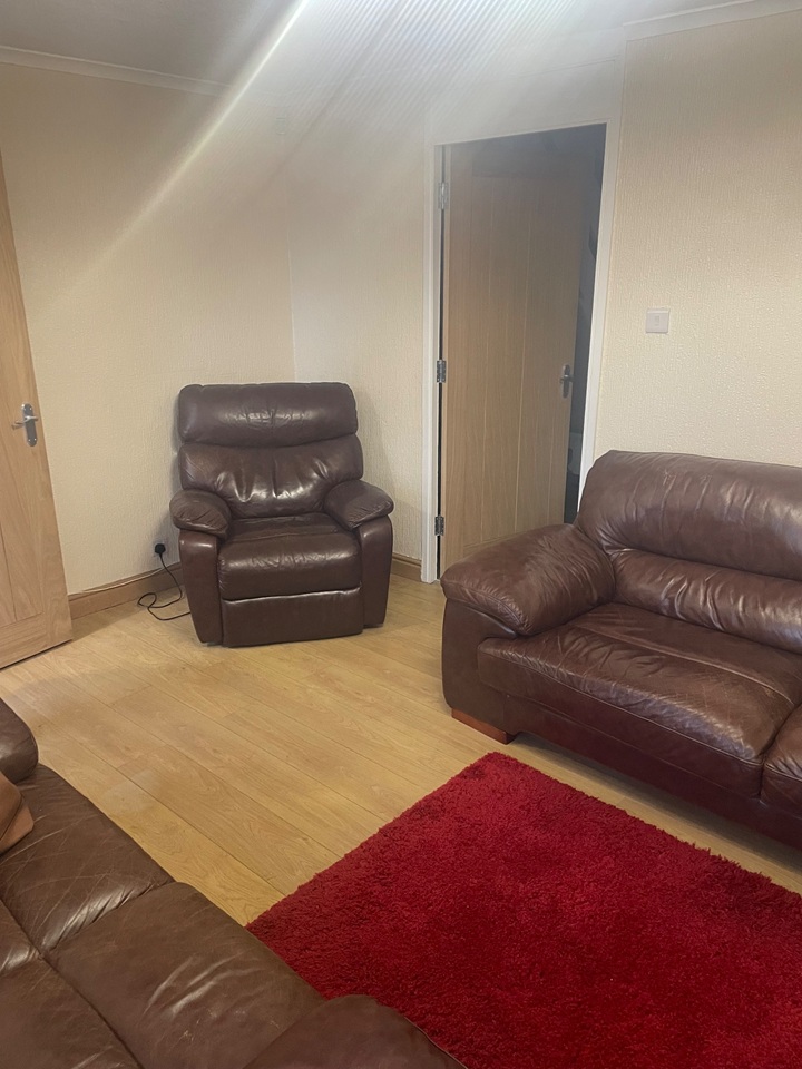 Additional image 7 of 3 Bed End Terrace, Crosby Street, BT13, N1 7GU