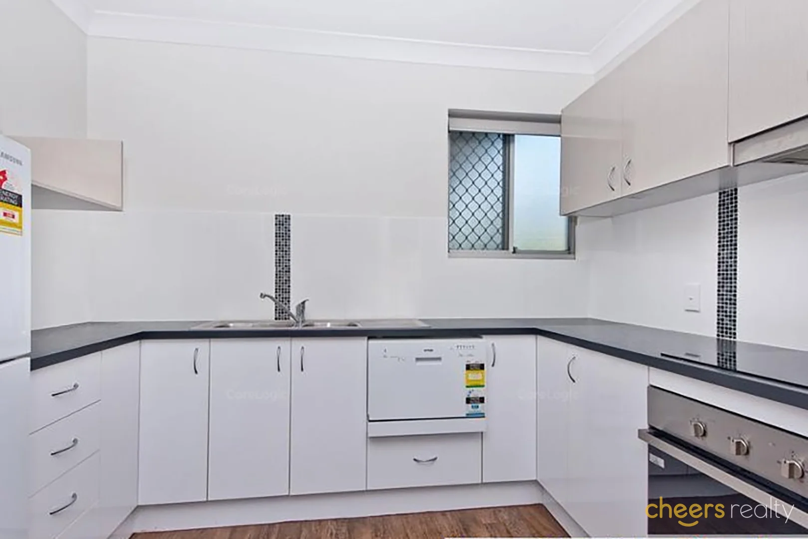 Additional image 2 of 4/28 Hall Street, Chermside QLD 4032