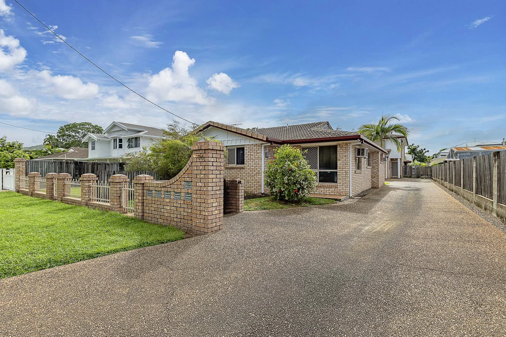 4/36 Kitchener Road, Pimlico QLD 4812