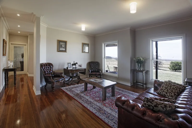 582 Mt Aitken Road, Diggers Rest VIC 3427 photo 3