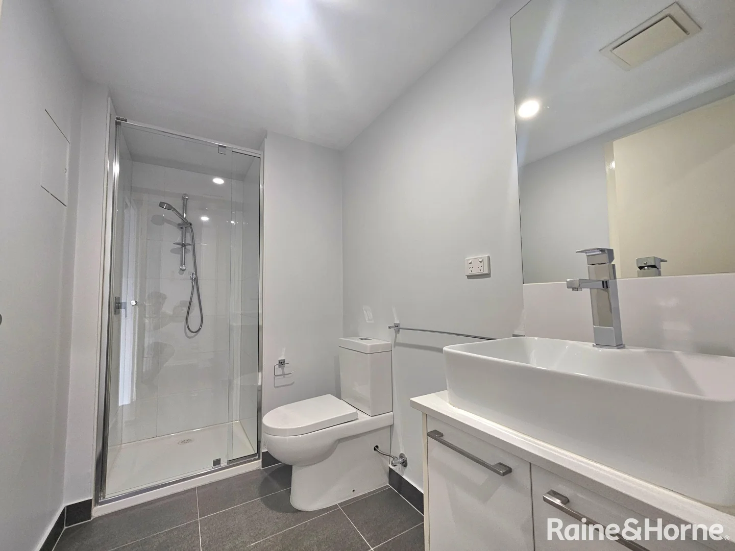 Additional image 5 of 9/14 Albert Crescent, St Albans VIC 3021