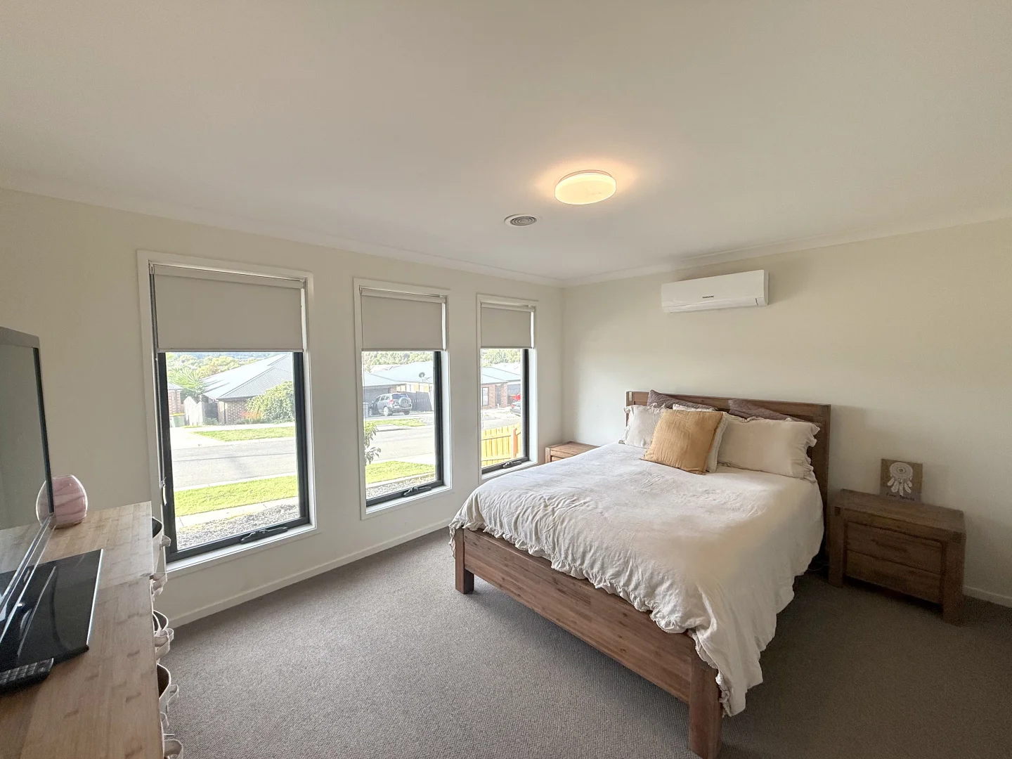 Additional image 2 of 14 Chaucer Way, Drouin VIC 3818