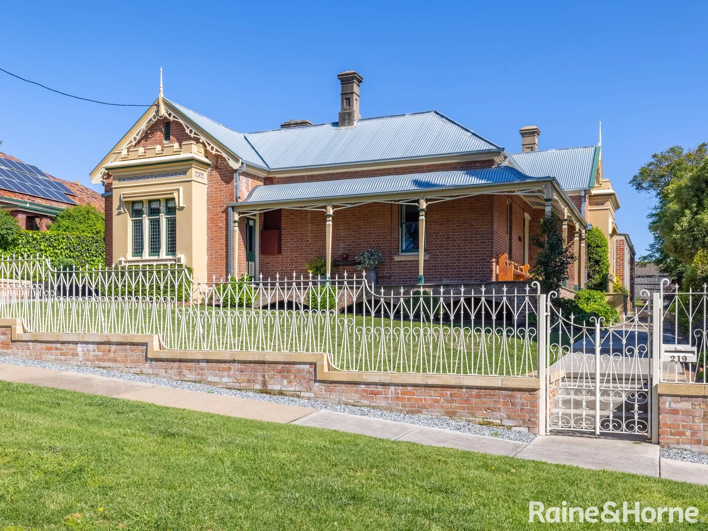 219 William Street, Bathurst NSW 2795
