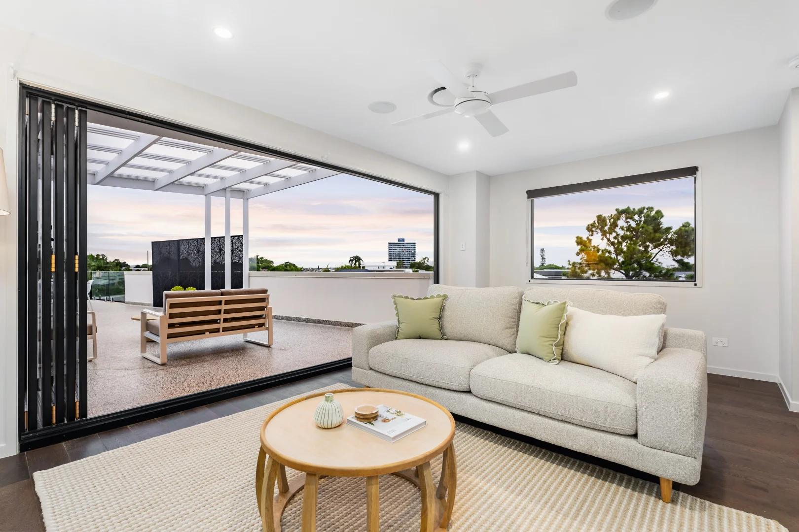 Additional image 18 of 38B Merrimac Boulevard, Broadbeach Waters QLD 4218