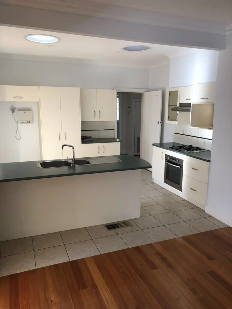 Additional image 3 of 10 Craig Street, Blackburn South VIC 3130