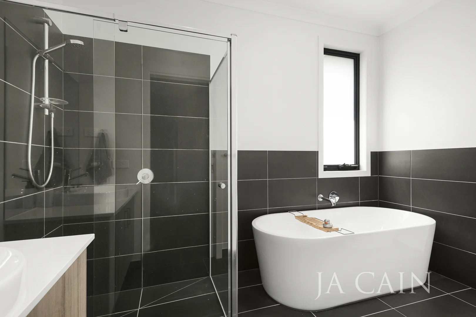 Additional image 5 of 136A Highbury Road, Burwood VIC 3125