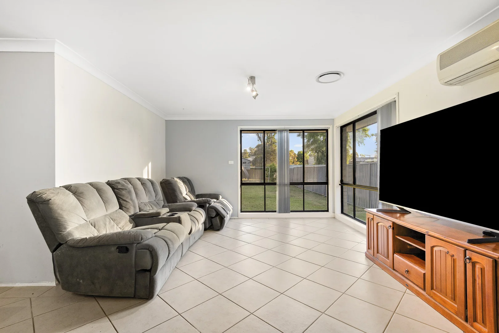 Additional image 2 of 19 Hunter Street, Ellalong NSW 2325