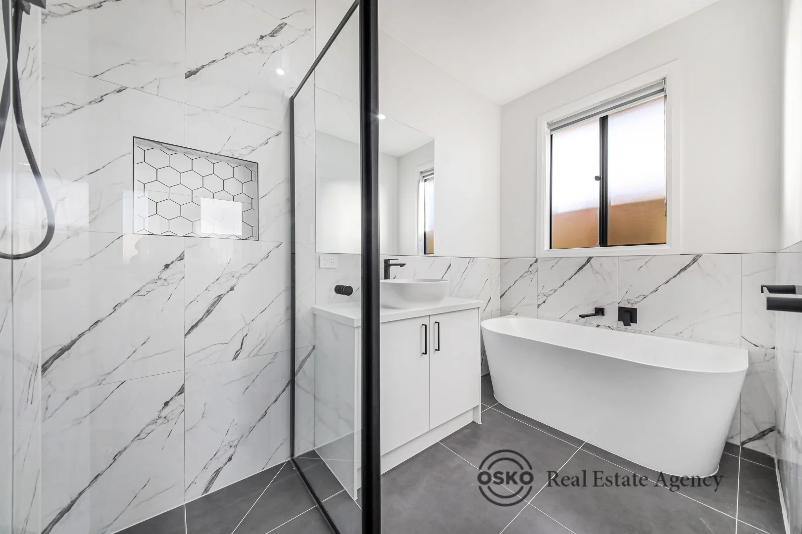 Additional image 3 of 1 Carlby Road, Fraser Rise VIC 3336