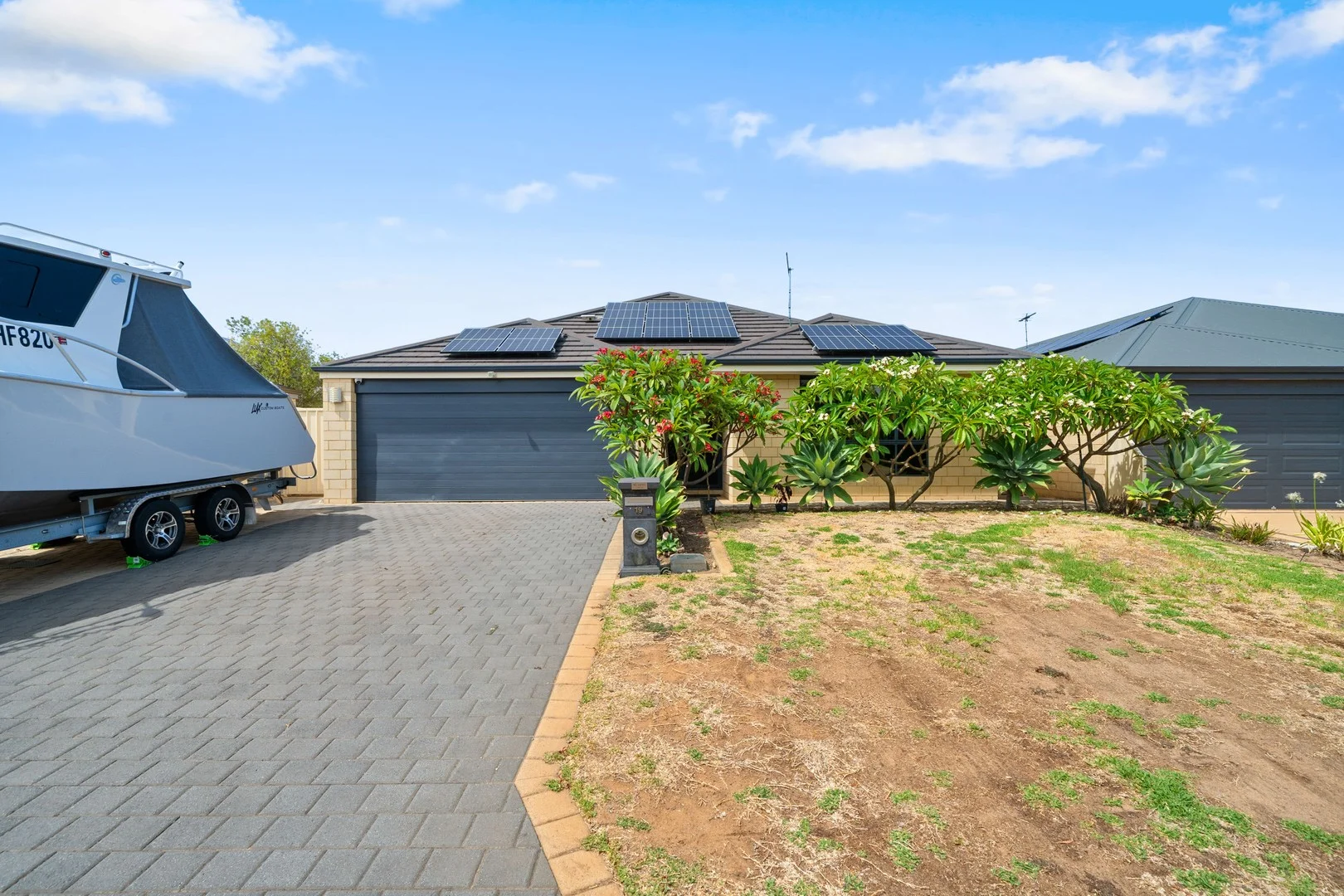 19 Highcliffe Circle, Lakelands WA 6180