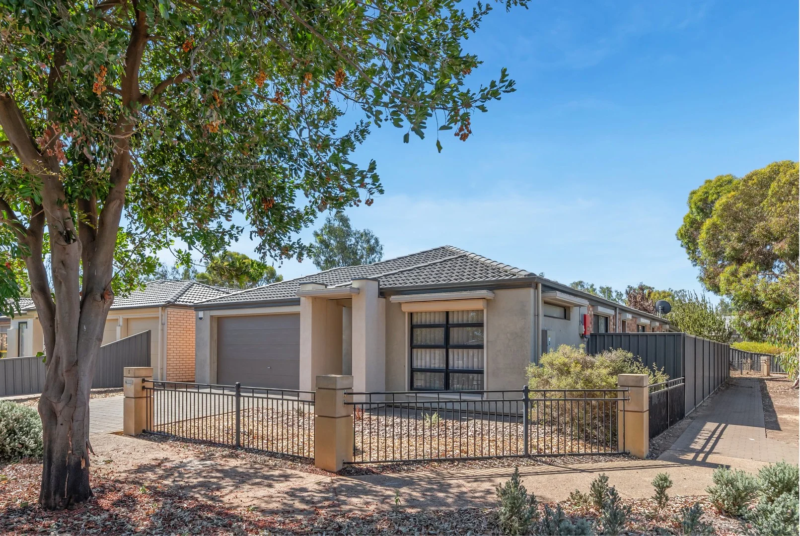 7 Westparkway, Andrews Farm SA 5114