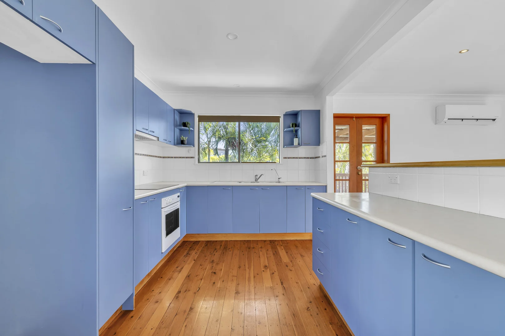 Additional image 3 of 9 Messines Crescent, Miami QLD 4220