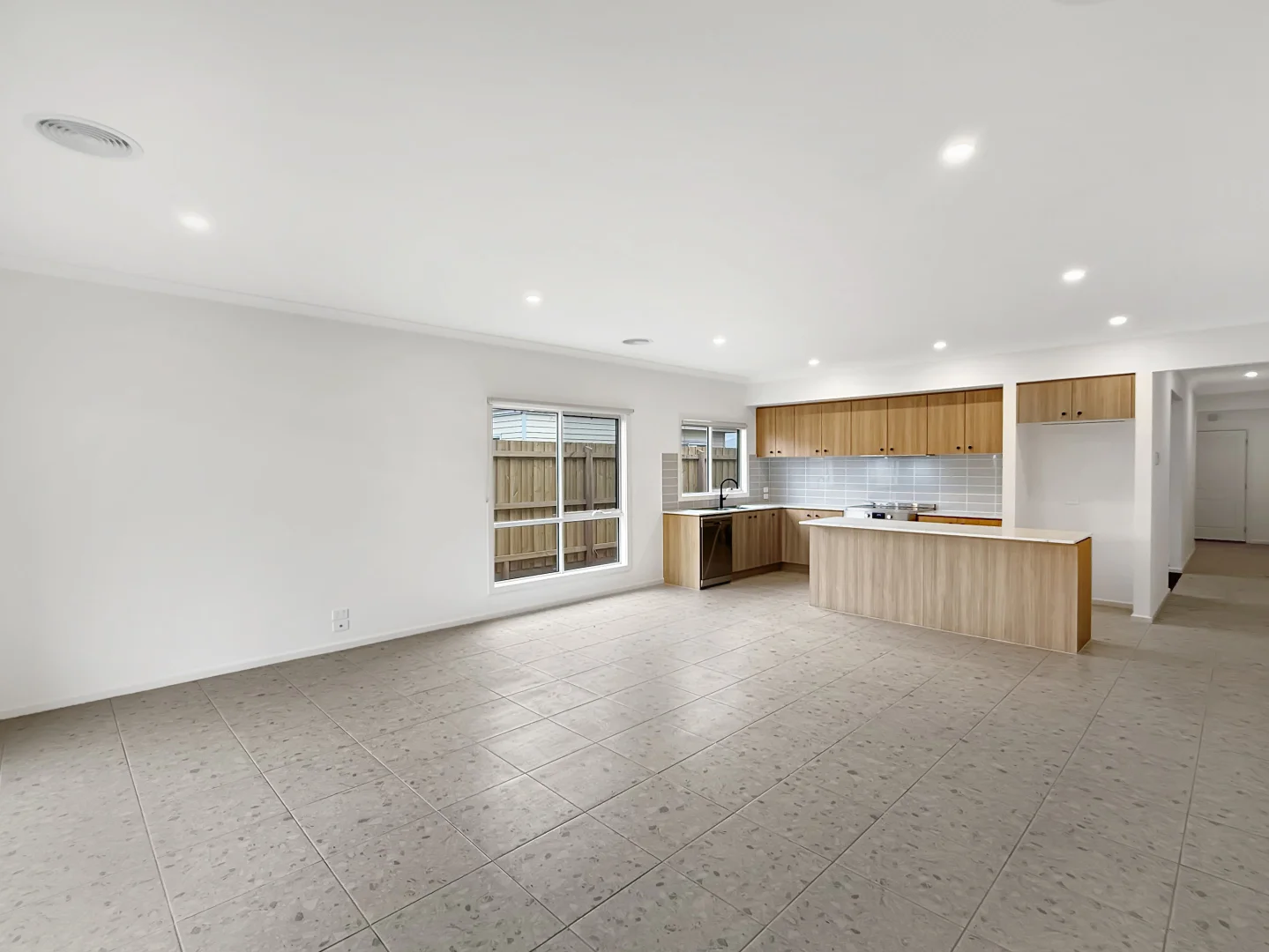 Additional image 6 of 4 Warracknabeal Road, Eynesbury VIC 3338