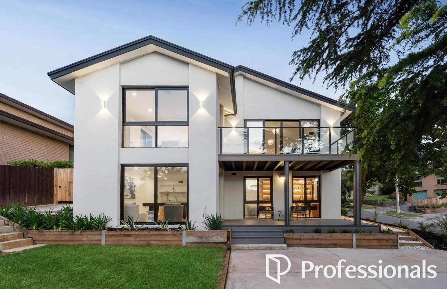 13 Brendan Avenue, Doncaster VIC 3108