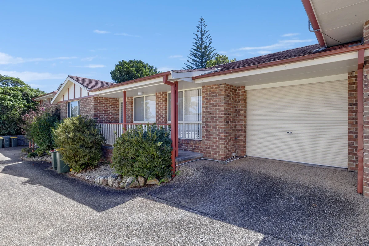 Additional image 2 of 2/8 Hilltop Crescent, Port Macquarie NSW 2444