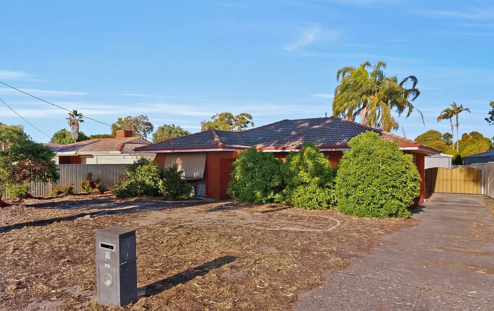 7 Gaskin Road, Kenwick WA 6107