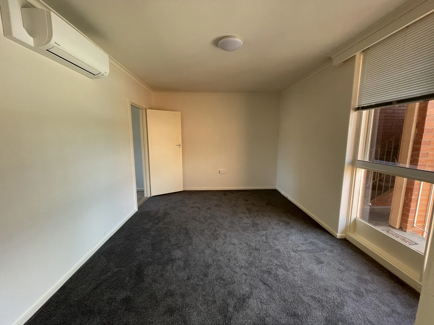 6/4 Rothschild St, Glen Huntly VIC 3163