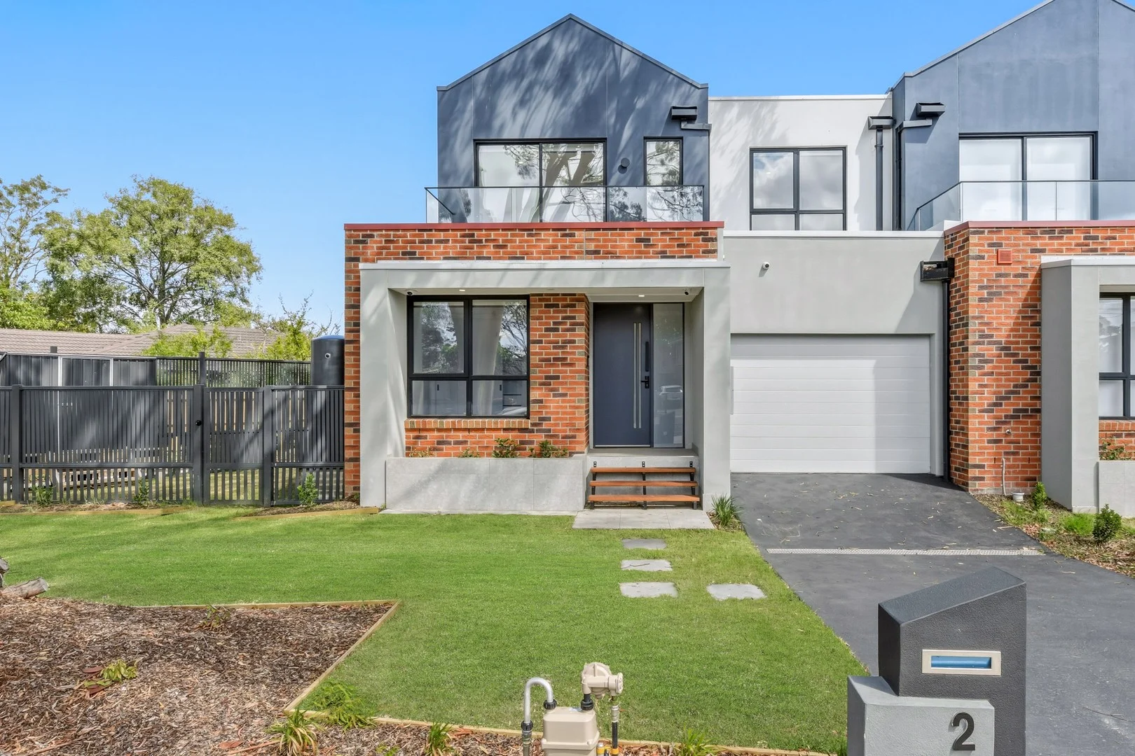 2&3/103 Capital Avenue, Glen Waverley VIC 3150