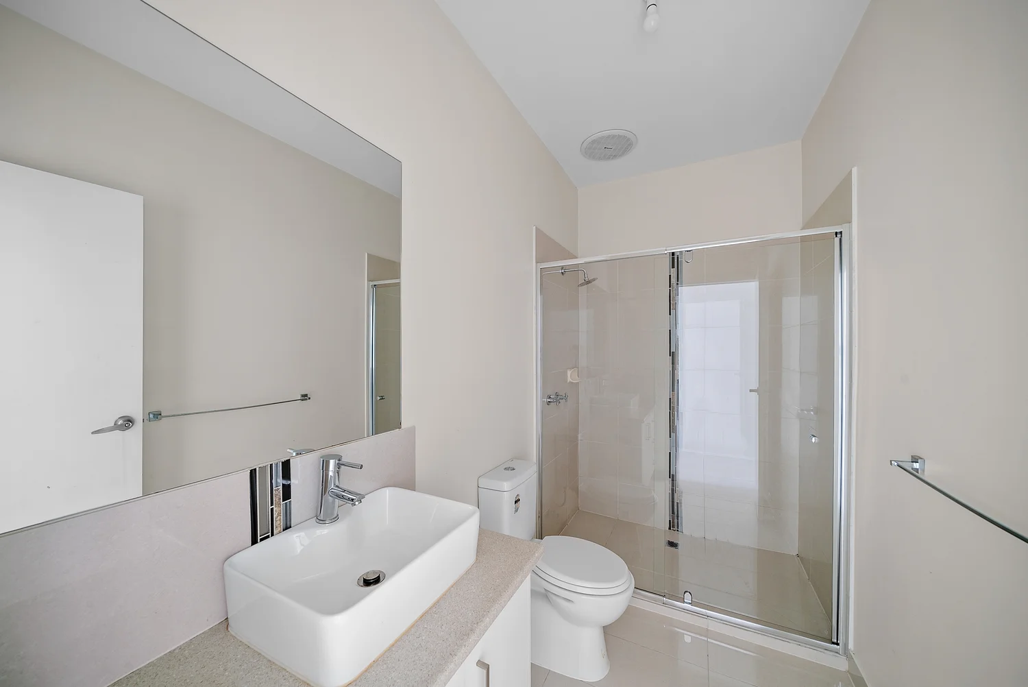 Additional image 5 of 2/25 Carrington Street, Sydenham VIC 3037