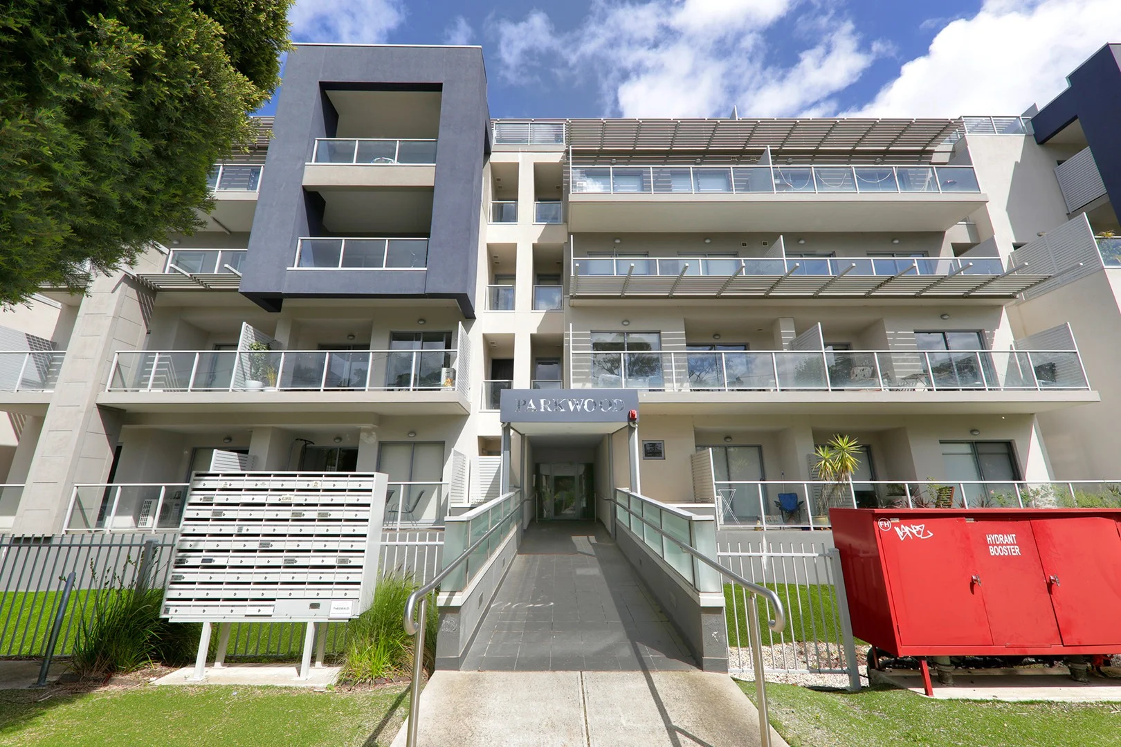 11/12 Wood Street, Nunawading VIC 3131
