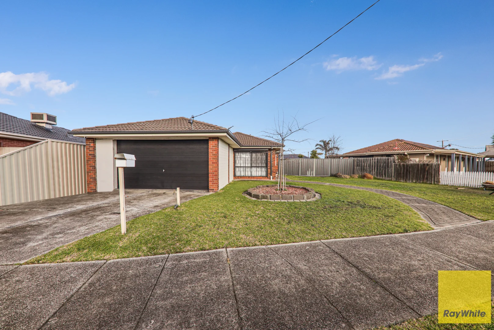 77 Banbury Crescent, Craigieburn VIC 3064