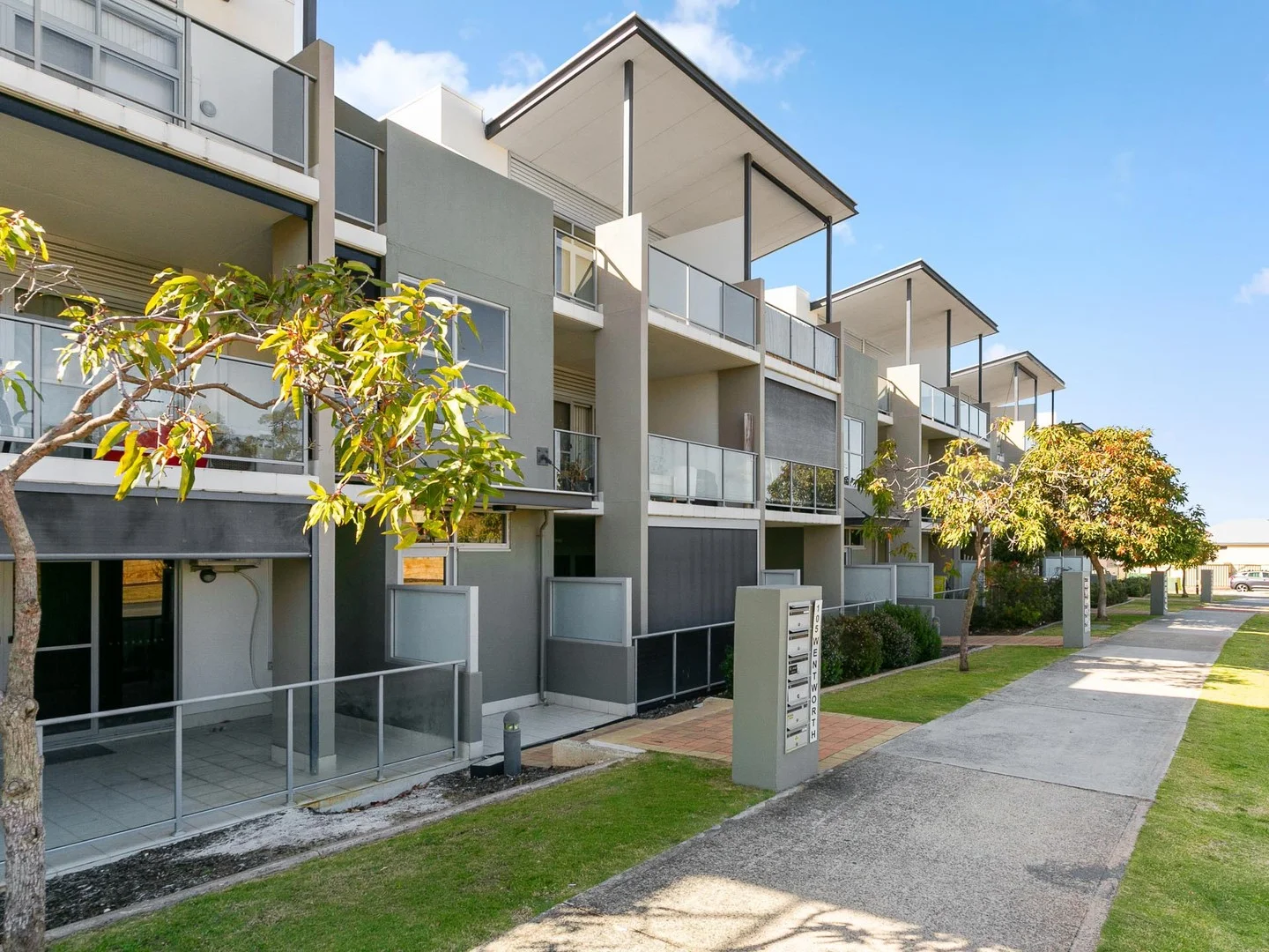 12/105 Wentworth Parade, Success WA 6164