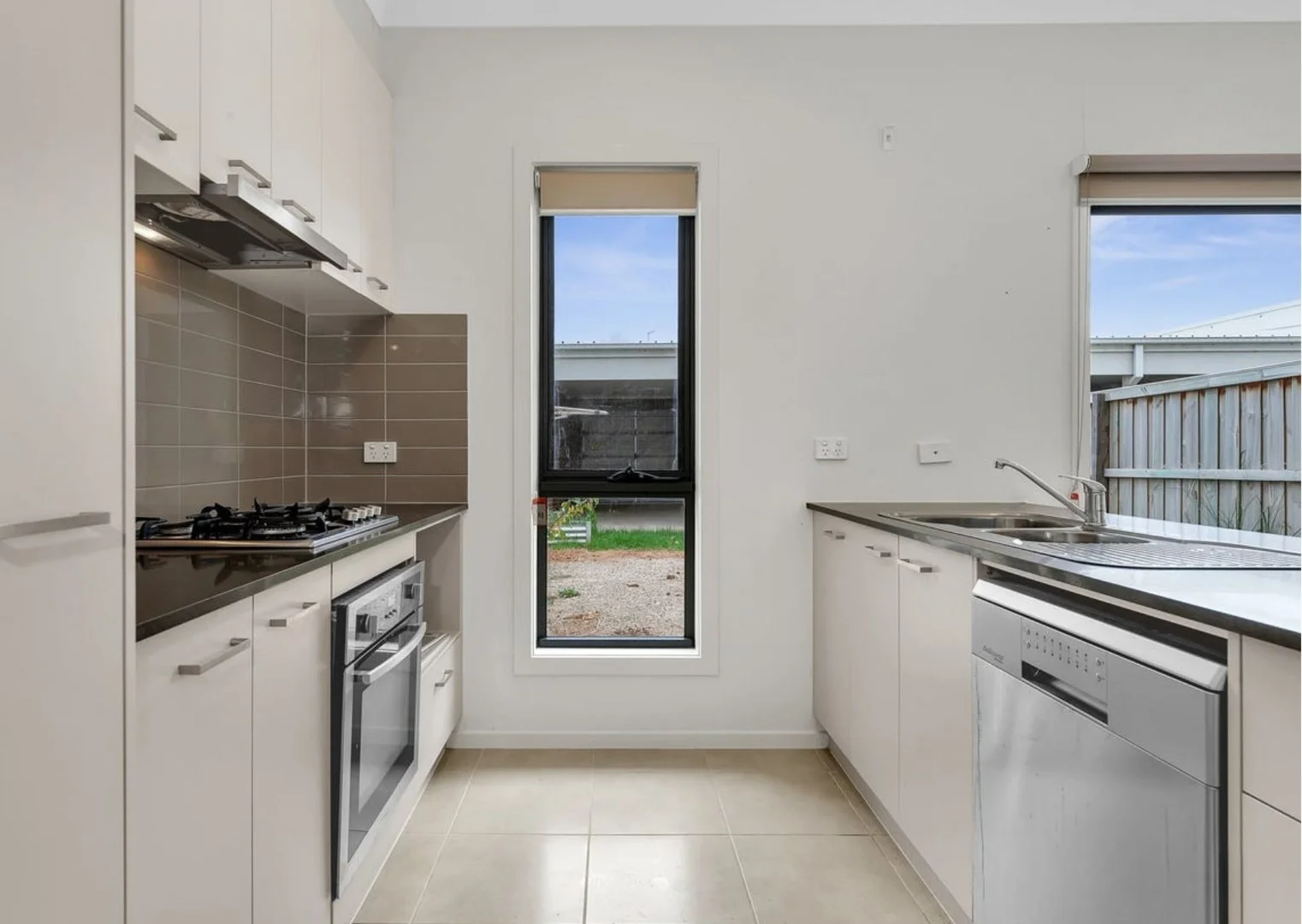 Additional image 2 of 26 Treeve Parkway, Werribee VIC 3030