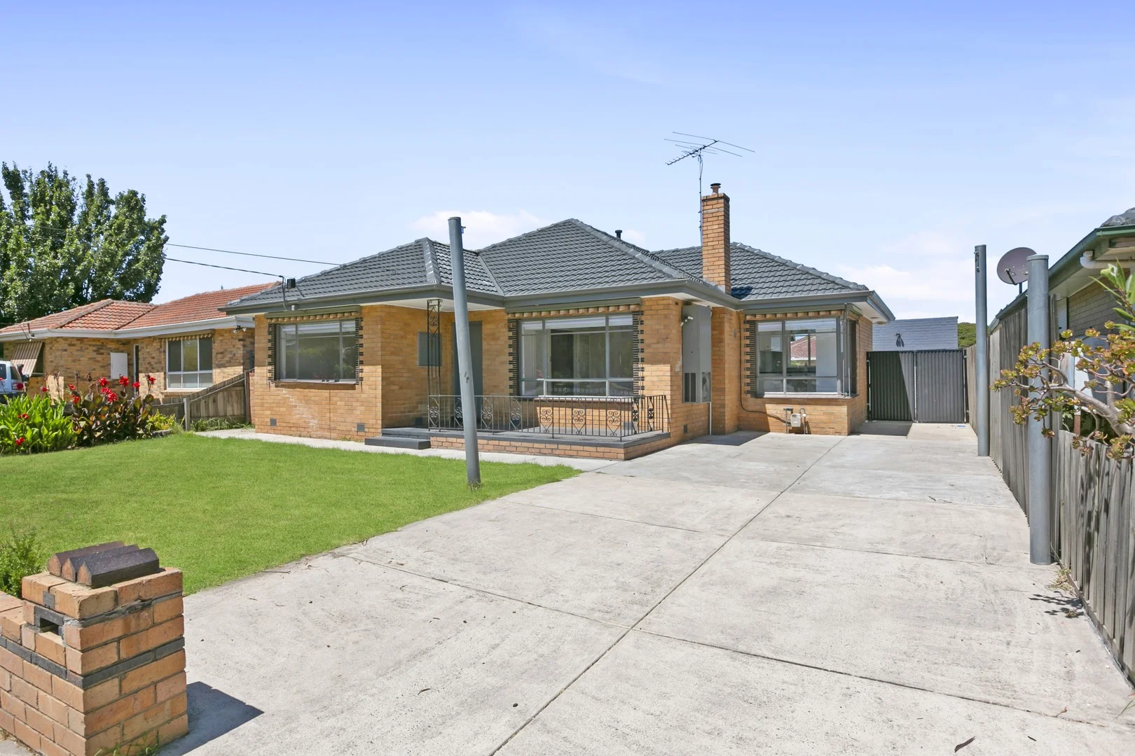 11 Tunaley Parade, Reservoir VIC 3073