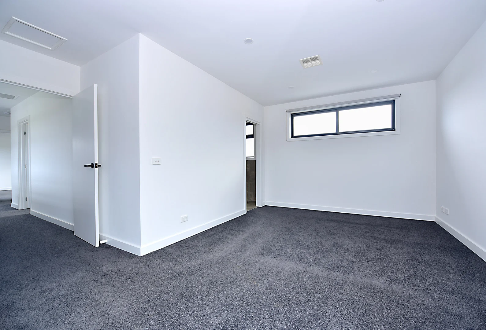 Additional image 4 of 2/207 Warrigal Road, Cheltenham VIC 3192