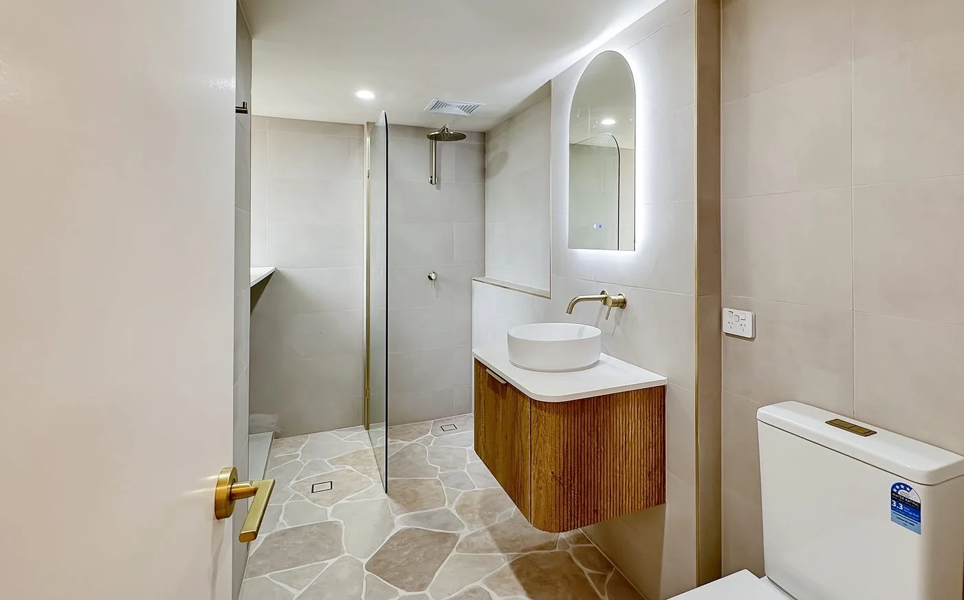 Additional image 16 of 2/8 Mitre St, St Lucia QLD 4067