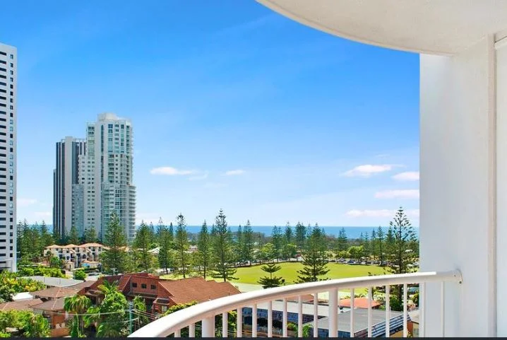 1081/2623-2633 Gold Coast Highway, Broadbeach QLD 4218