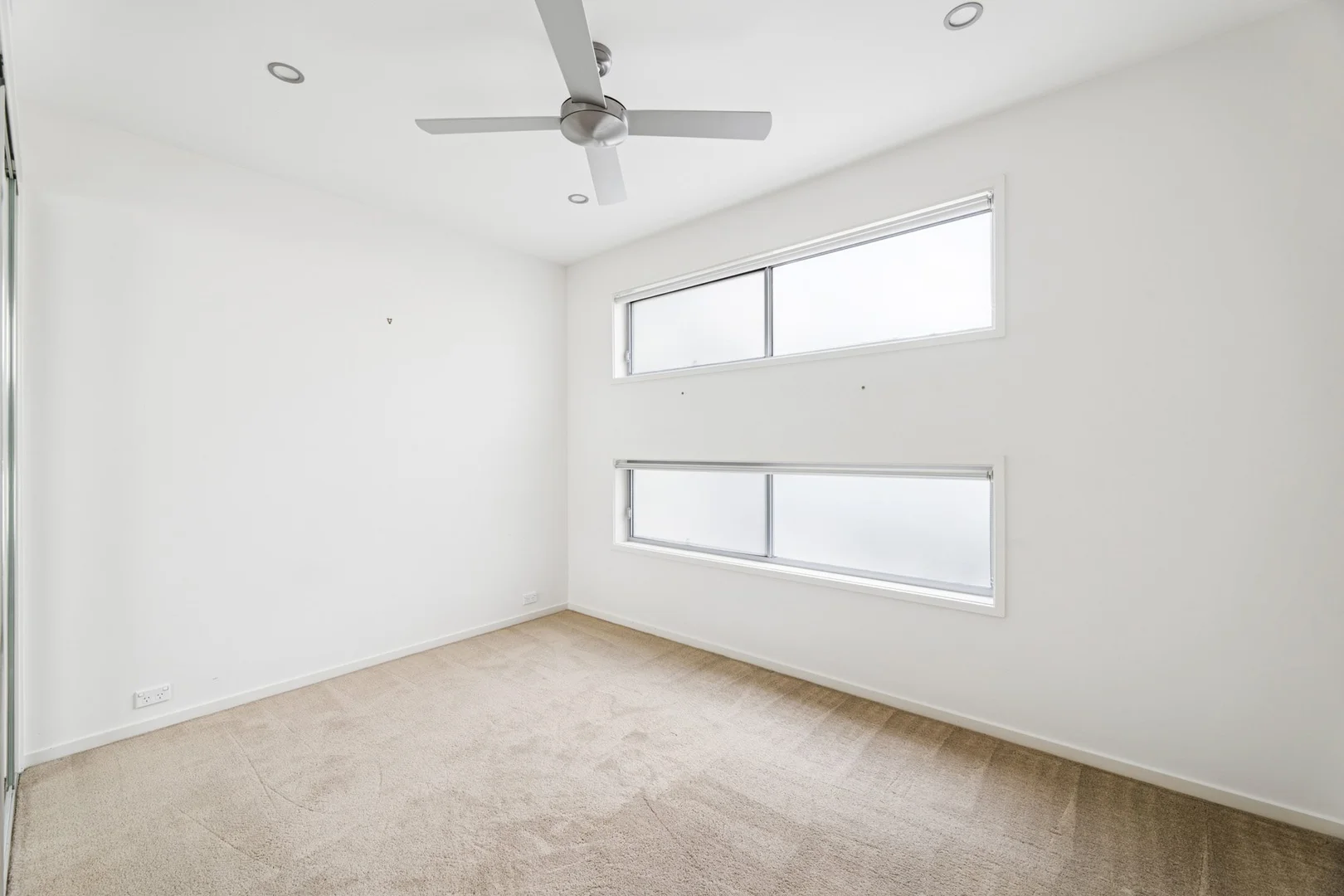 Additional image 14 of 1069 Edgecliff Drive, Hope Island QLD 4212