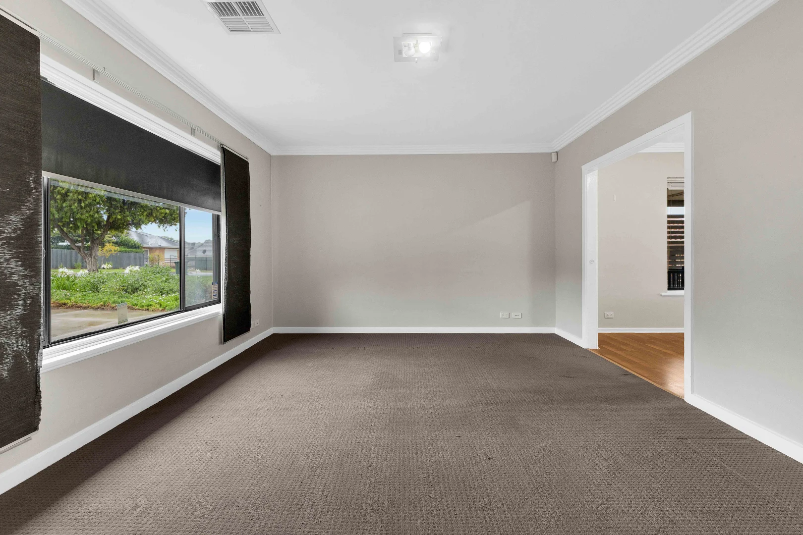 Additional image 5 of 91 Eyre Crescent, Valley View SA 5093