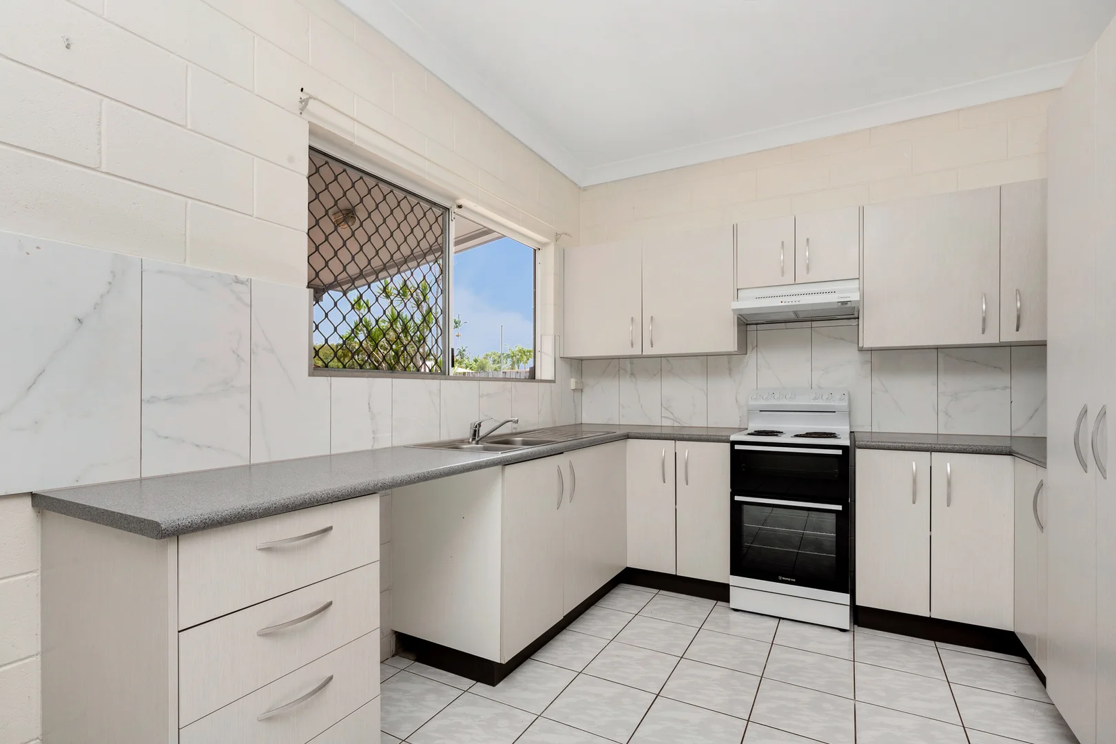 Additional image 5 of 411A Charles Street, Kirwan QLD 4817