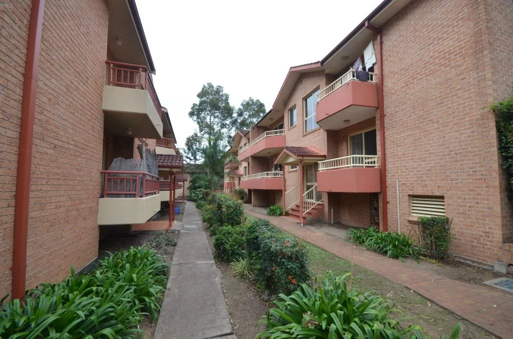 3/219 Dunmore Street, Pendle Hill NSW 2145