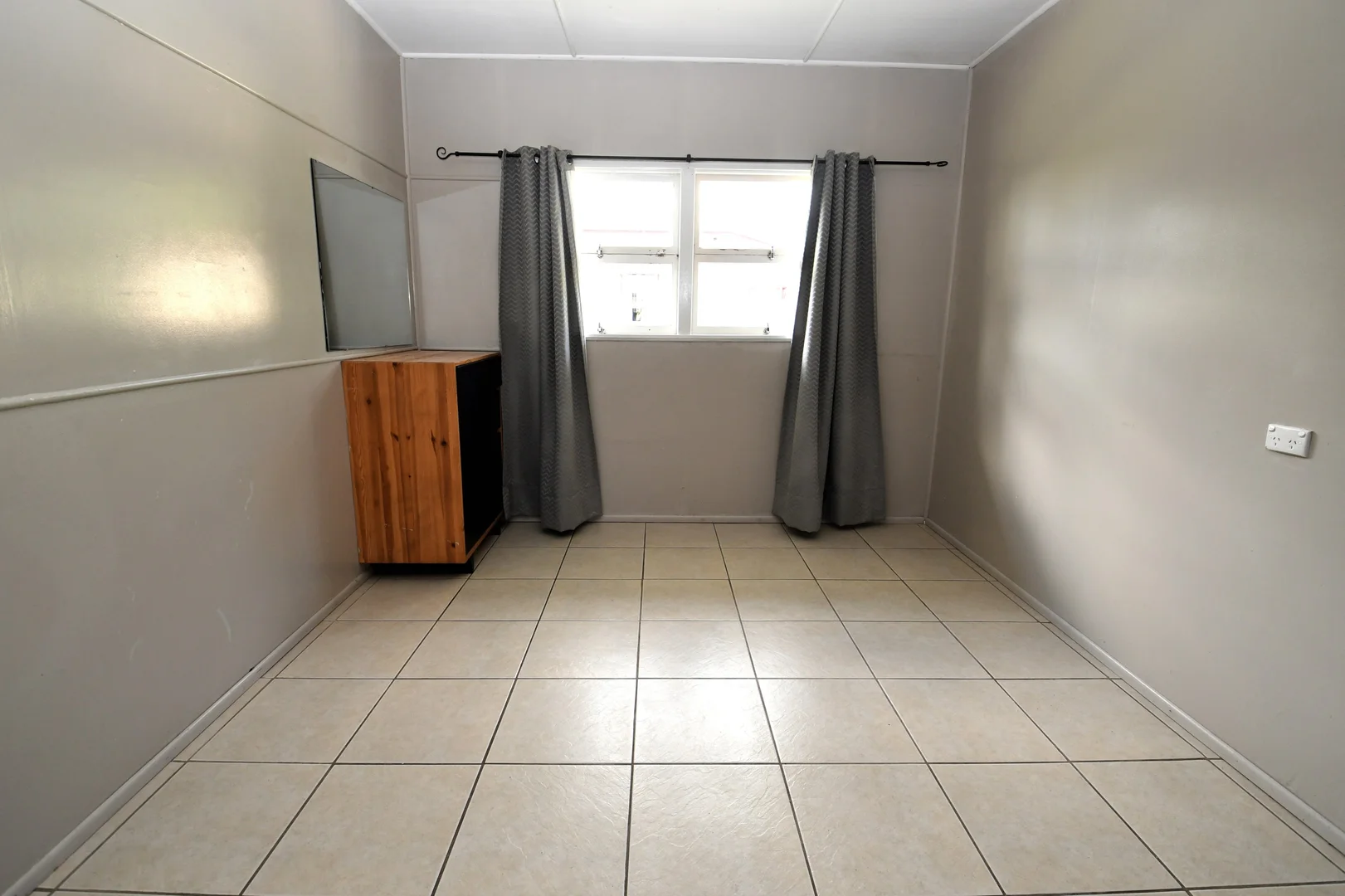 2/22 Daniel Street, Lowood QLD 4311 photo 3