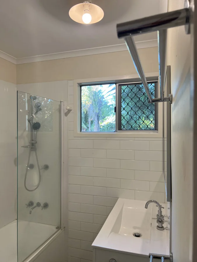 Additional image 8 of 11 Paton Terrace, Slade Point QLD 4740