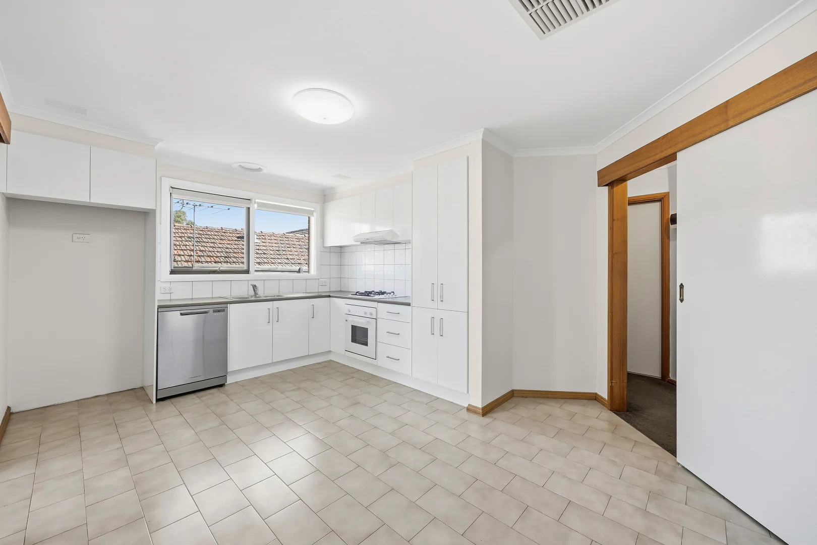 Additional image 5 of 1/18 May Street, Doncaster East VIC 3109