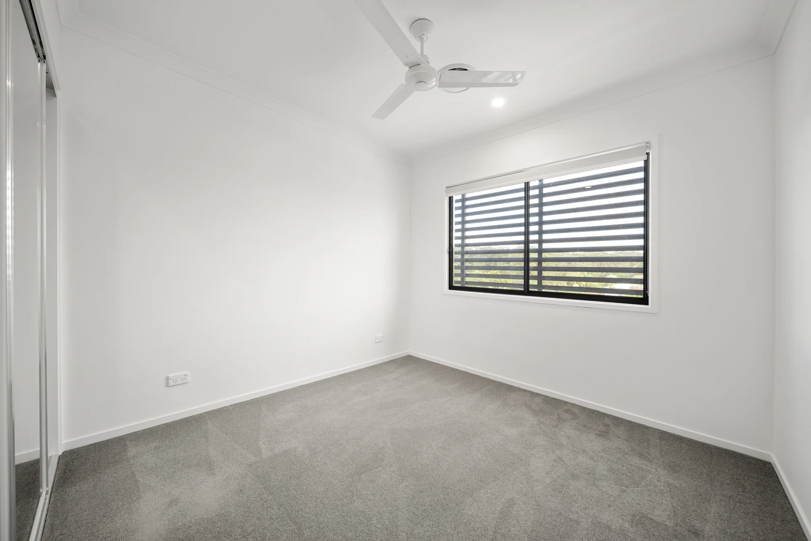 Additional image 8 of 27/2 College Court, Little Mountain QLD 4551