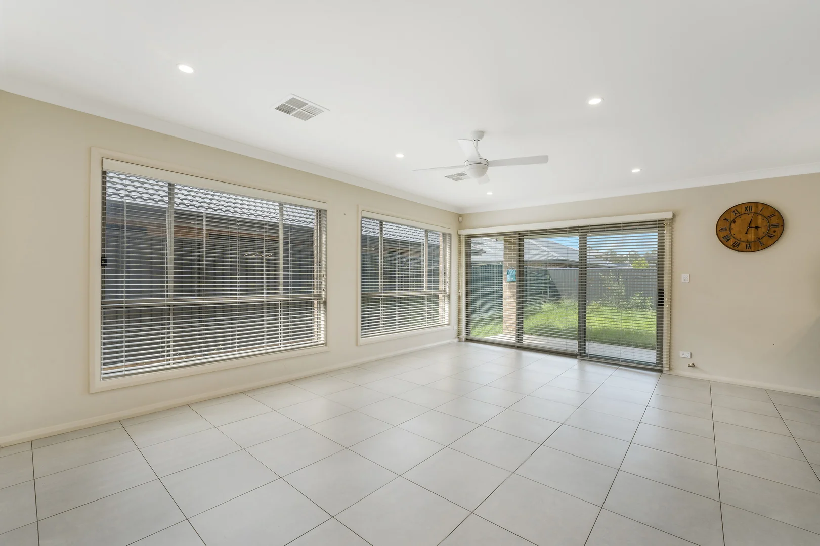 Additional image 3 of 72 Ingall Loop, Catherine Field NSW 2557