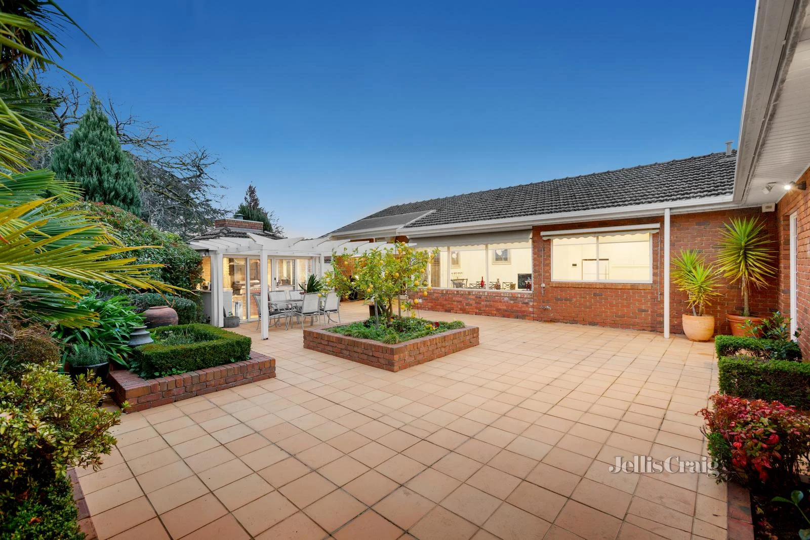 Additional image 9 of 12 Stirling Crescent, Glen Waverley VIC 3150