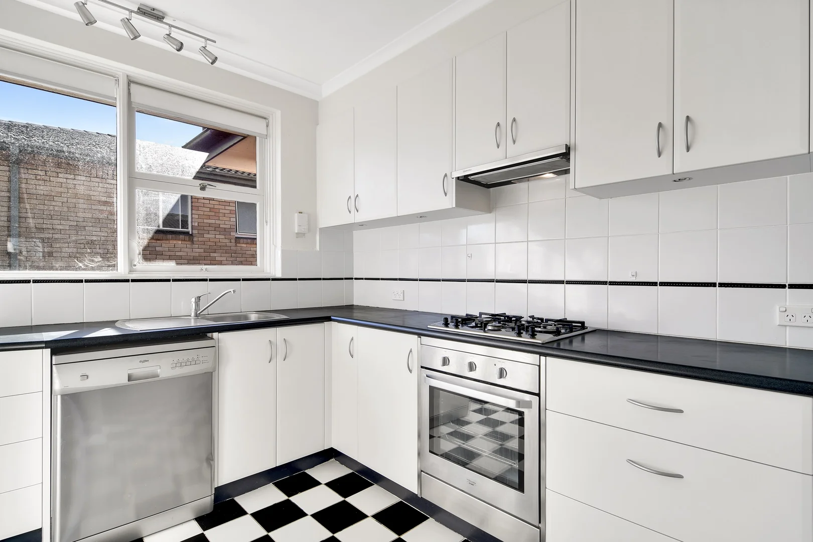 Additional image 2 of 9/1 Milner Crescent, Wollstonecraft NSW 2065