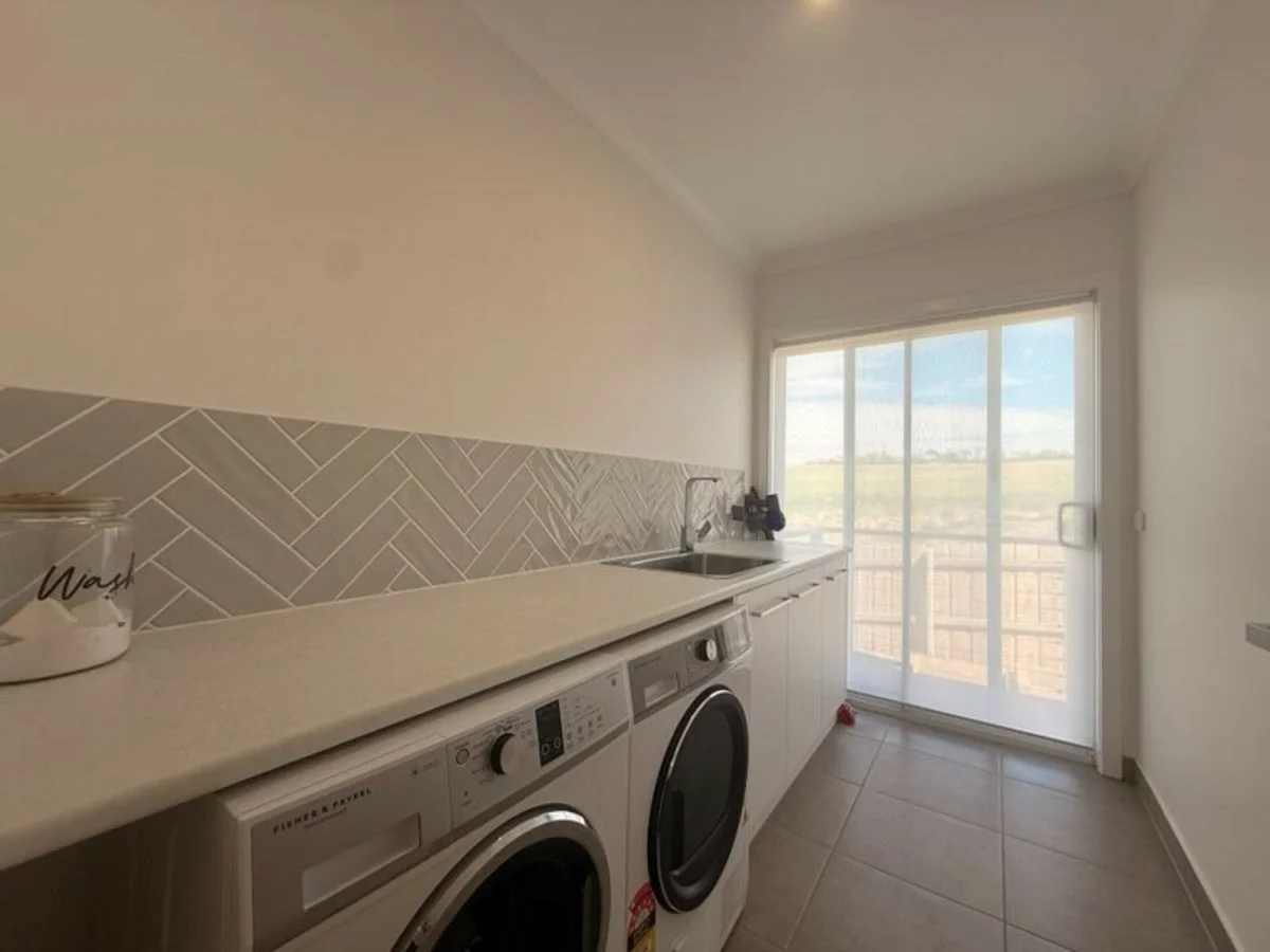 Additional image 14 of 5 Lady Harriet Drive, Lakes Entrance VIC 3909